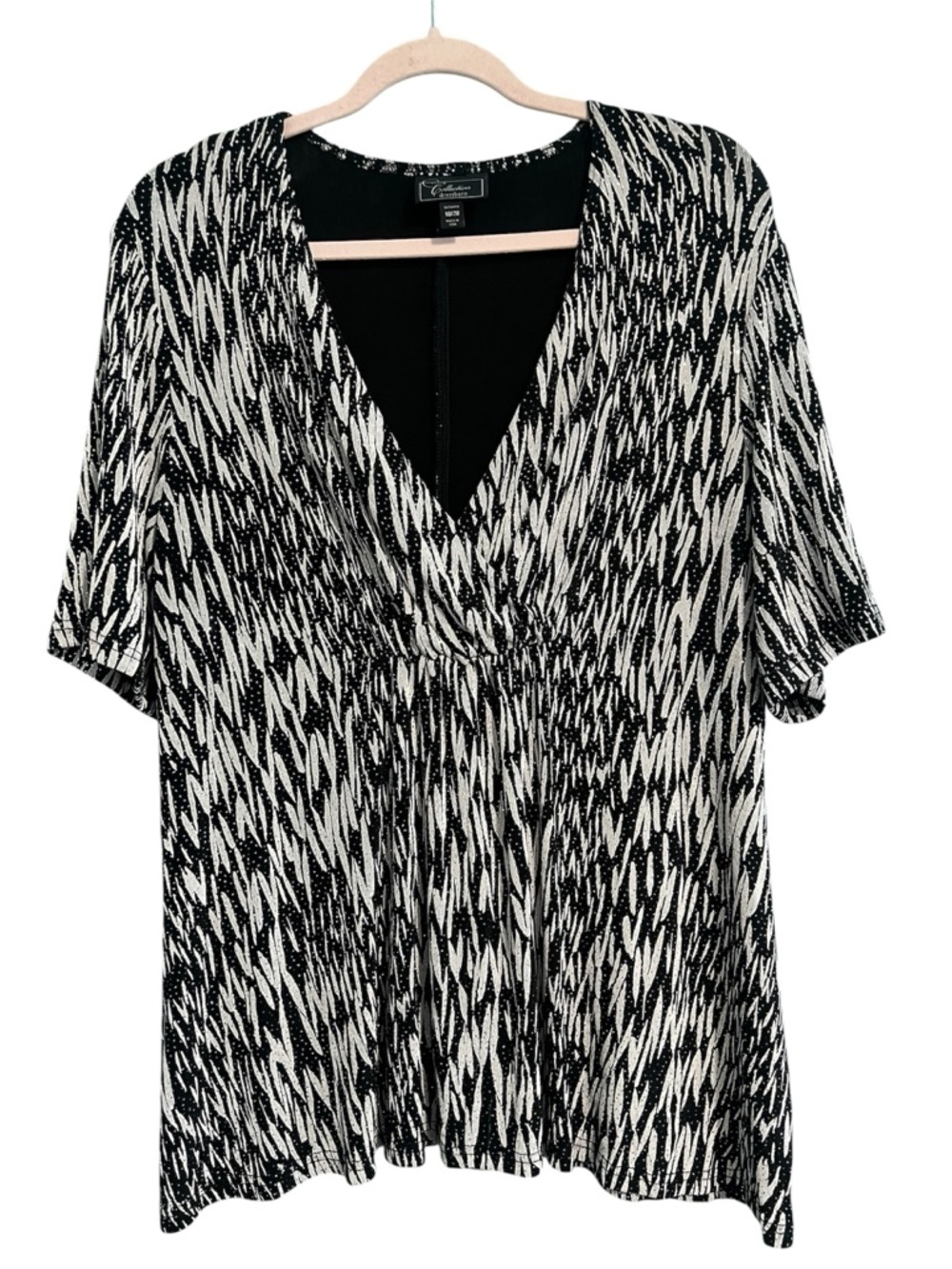 dressbarn Black & White V-Neck Patterned Tunic